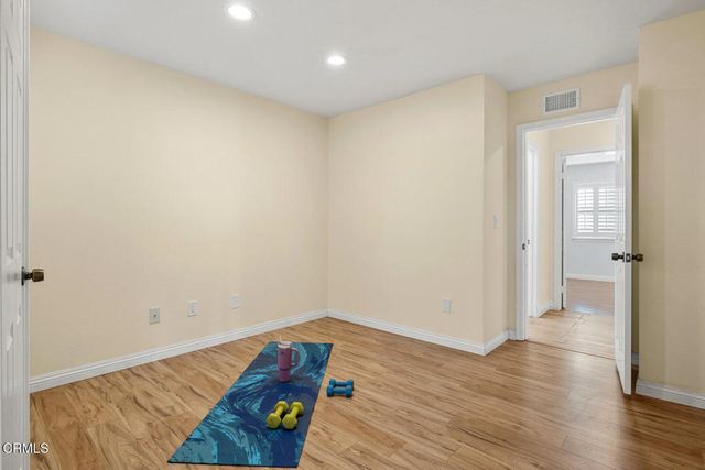 286 Golden Fern Court, Simi Valley, CA 93065