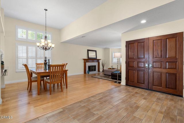 286 Golden Fern Court, Simi Valley, CA 93065