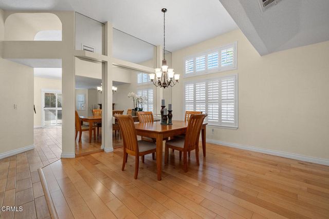 286 Golden Fern Court, Simi Valley, CA 93065