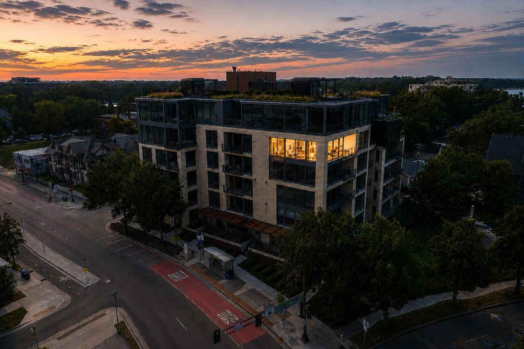 1805 W Lake Street 502, Minneapolis, MN 55408