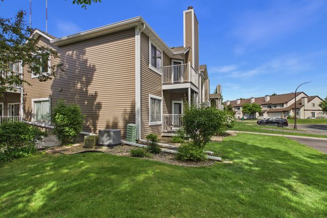 760 County Road F W 702, Shoreview, MN 55126