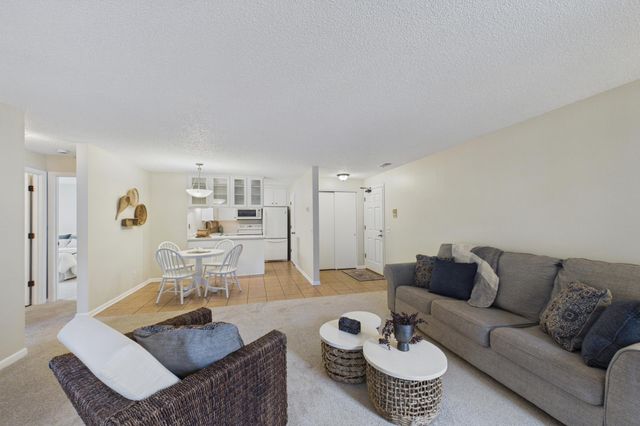 760 County Road F W 702, Shoreview, MN 55126