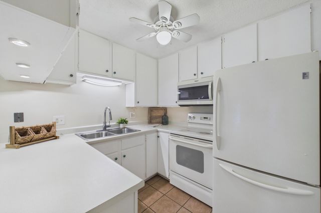 760 County Road F W 702, Shoreview, MN 55126