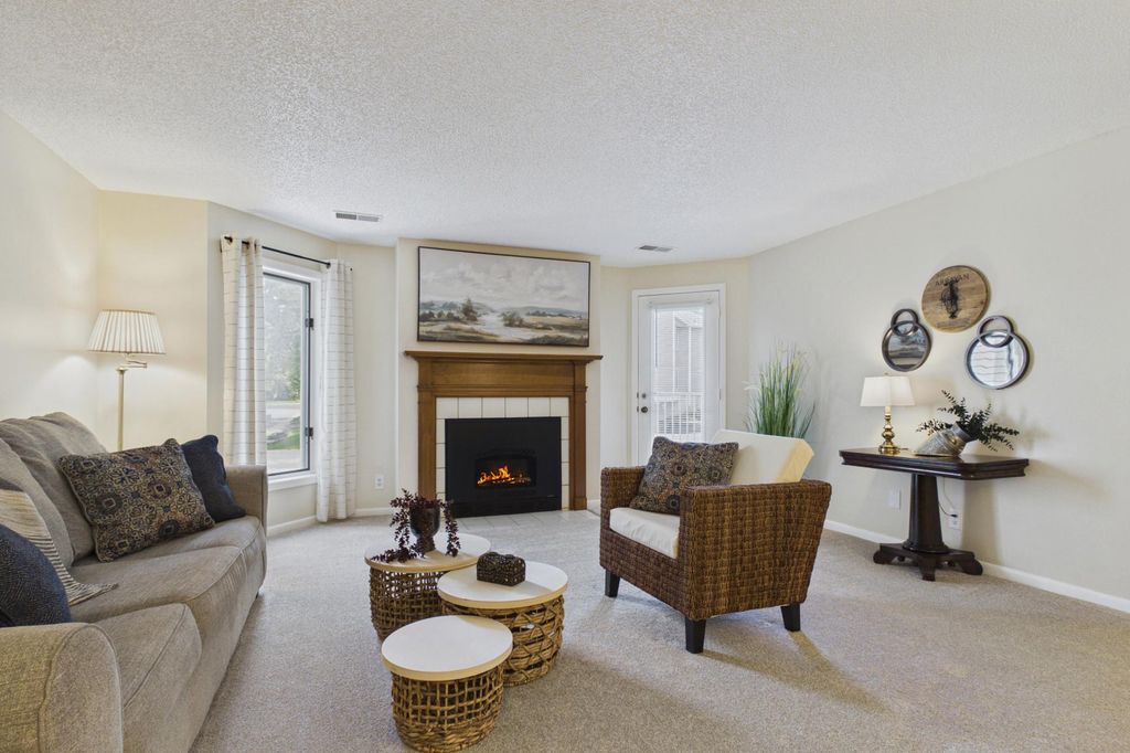 760 County Road F W 702, Shoreview, MN 55126