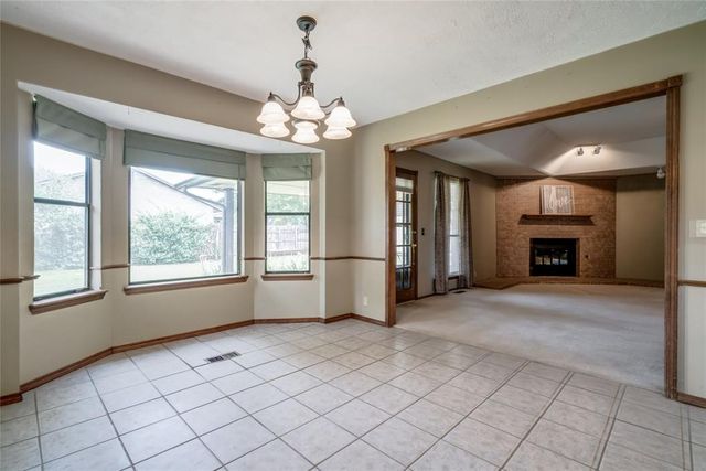 2817 Greenfield Drive, Edmond, OK 73012