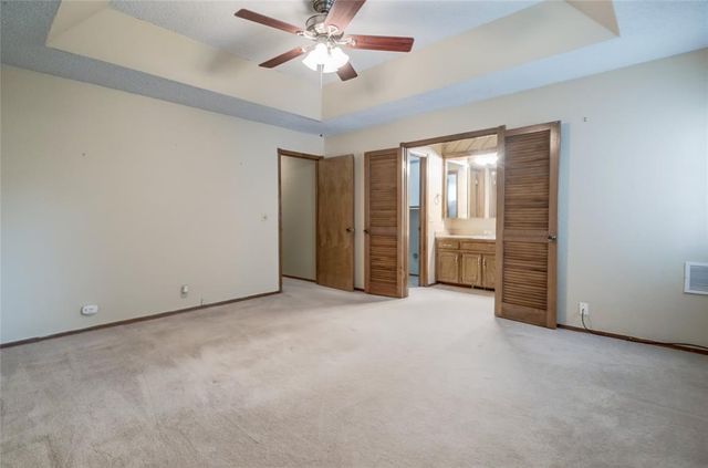 2817 Greenfield Drive, Edmond, OK 73012