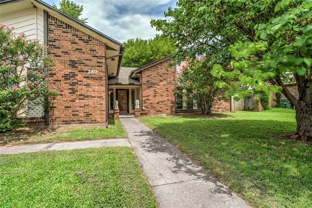 2817 Greenfield Drive, Edmond, OK 73012