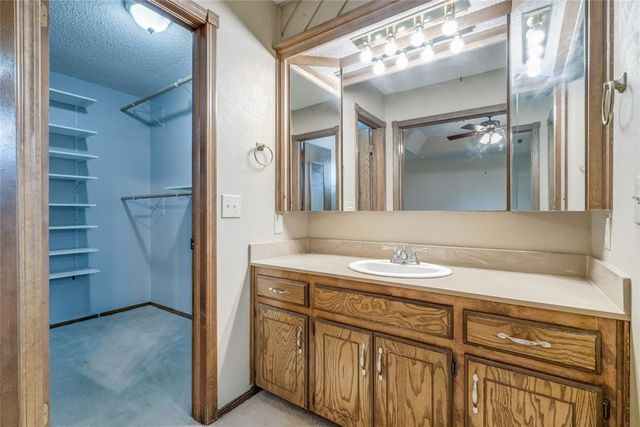 2817 Greenfield Drive, Edmond, OK 73012