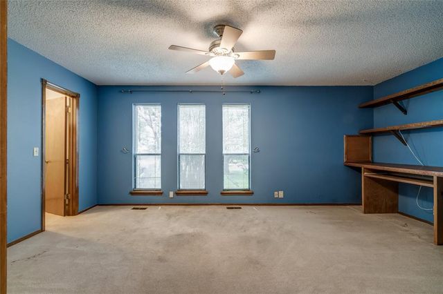 2817 Greenfield Drive, Edmond, OK 73012