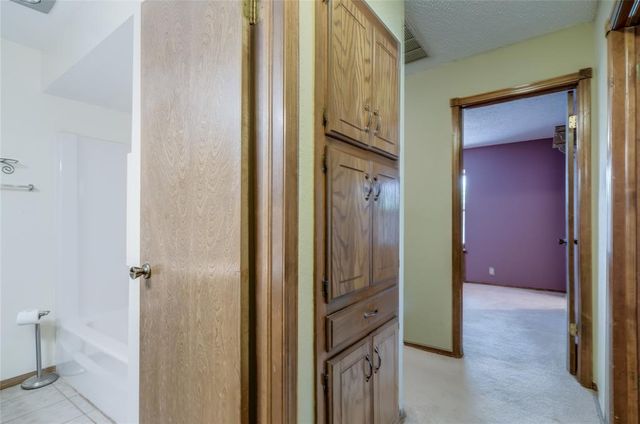 2817 Greenfield Drive, Edmond, OK 73012