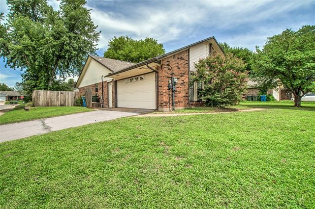 2817 Greenfield Drive, Edmond, OK 73012
