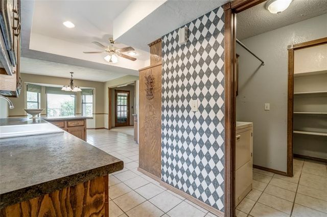 2817 Greenfield Drive, Edmond, OK 73012
