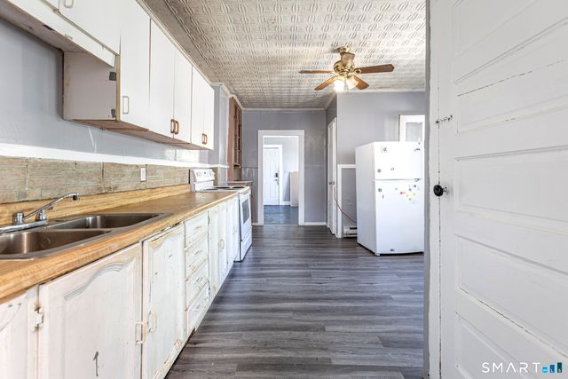 17 Hawthorne Terrace, Torrington, CT 06790