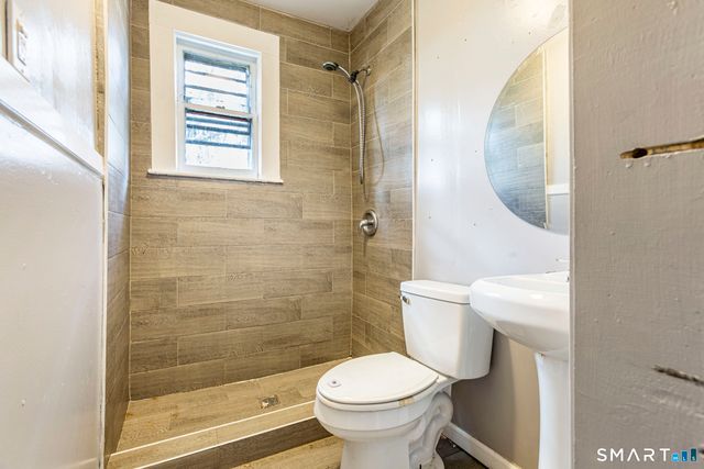 17 Hawthorne Terrace, Torrington, CT 06790