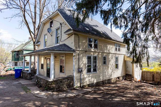 17 Hawthorne Terrace, Torrington, CT 06790