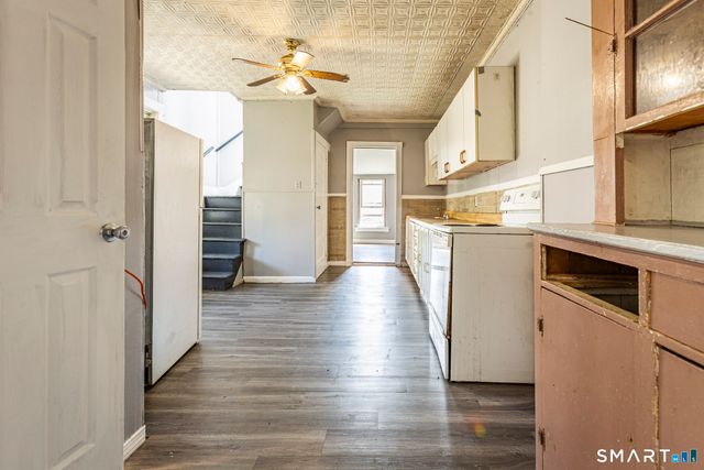 17 Hawthorne Terrace, Torrington, CT 06790