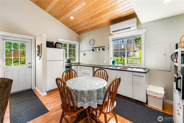 50 Ranchos Road, Friday Harbor, WA 98250