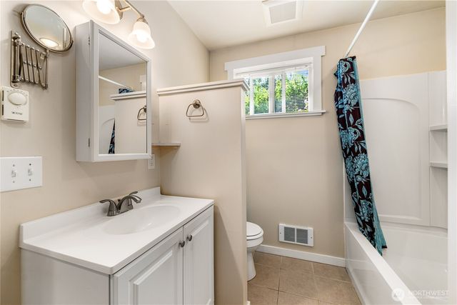50 Ranchos Road, Friday Harbor, WA 98250