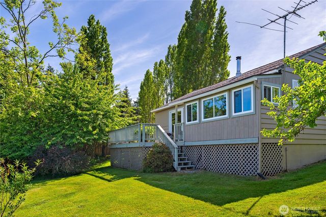 50 Ranchos Road, Friday Harbor, WA 98250