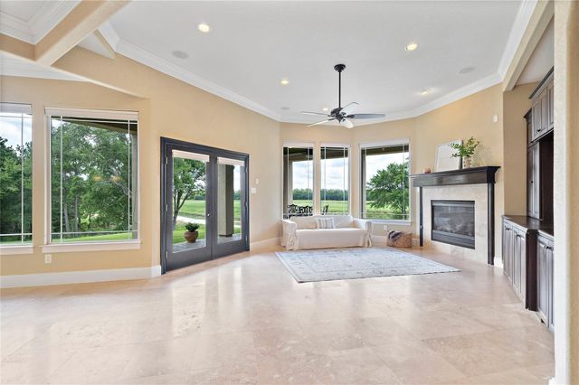 19182 Grandview Point, Montgomery, TX 77356