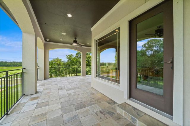 19182 Grandview Point, Montgomery, TX 77356