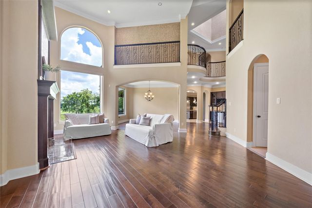 19182 Grandview Point, Montgomery, TX 77356