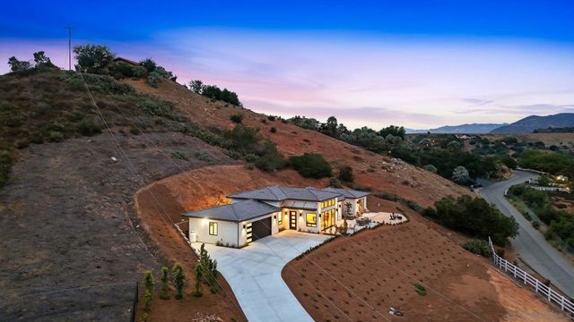 3916 Citrus, Fallbrook, CA 92028