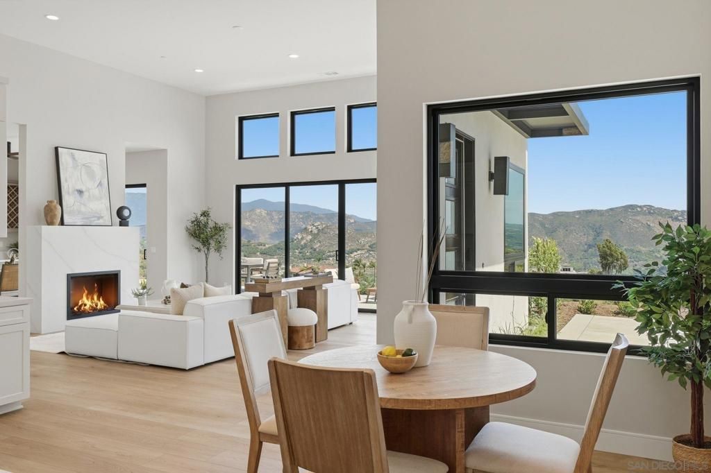 Image 11 of property listing at 3916 Citrus, Fallbrook, CA 92028