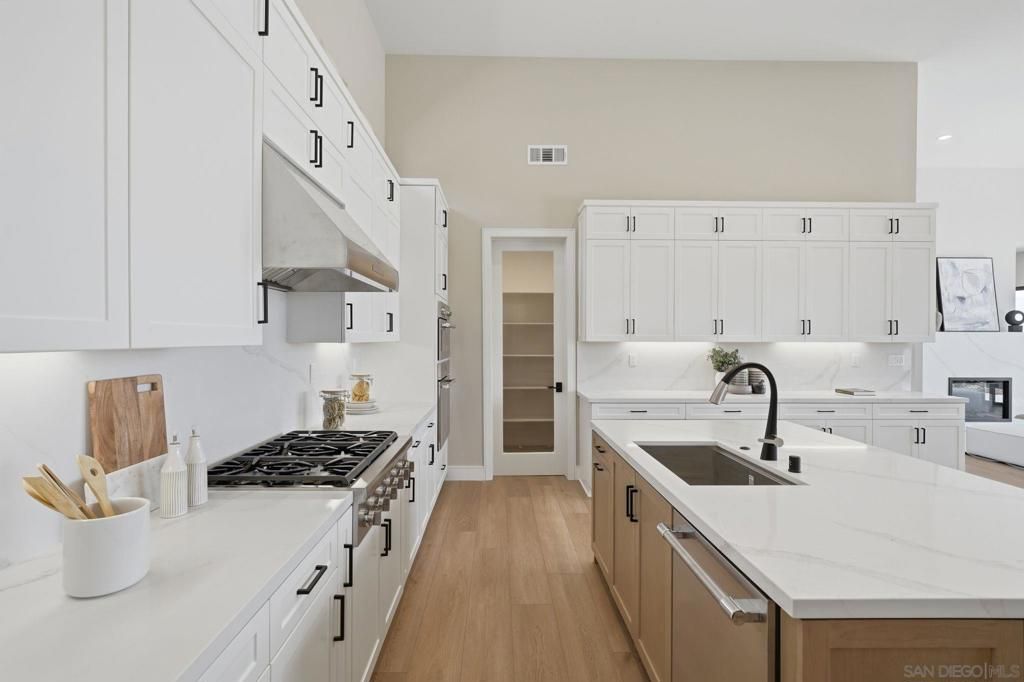 Image 16 of property listing at 3916 Citrus, Fallbrook, CA 92028