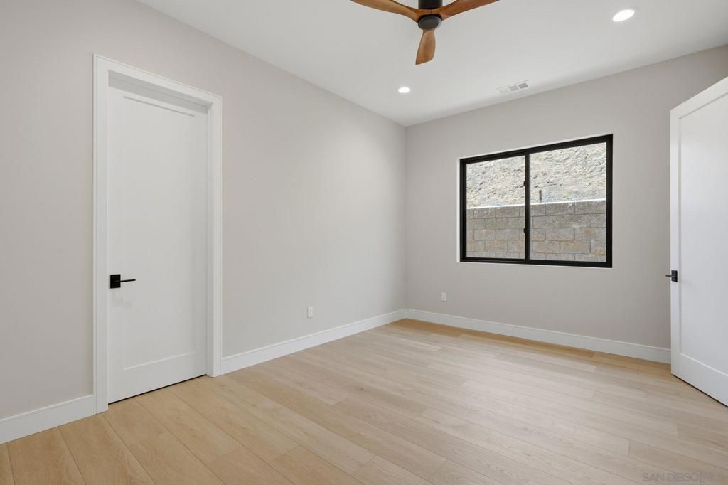 Image 37 of property listing at 3916 Citrus, Fallbrook, CA 92028