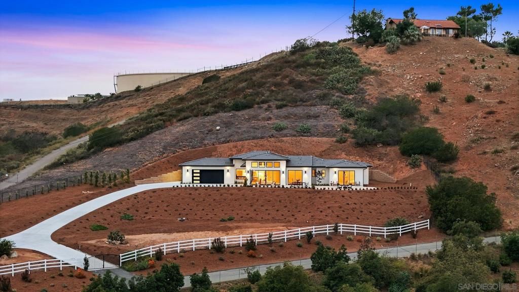 Image 64 of property listing at 3916 Citrus, Fallbrook, CA 92028