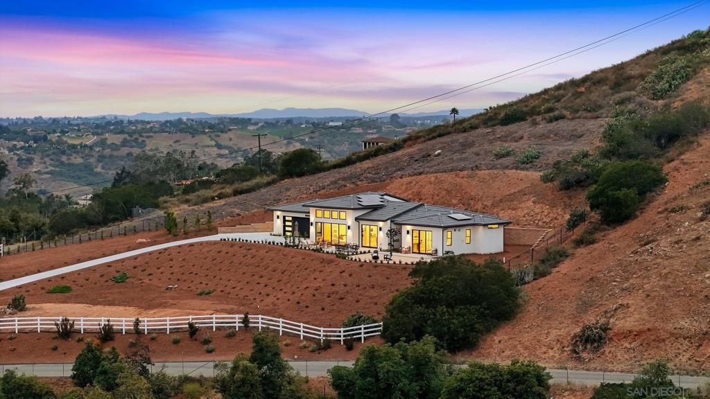 Image 65 of property listing at 3916 Citrus, Fallbrook, CA 92028