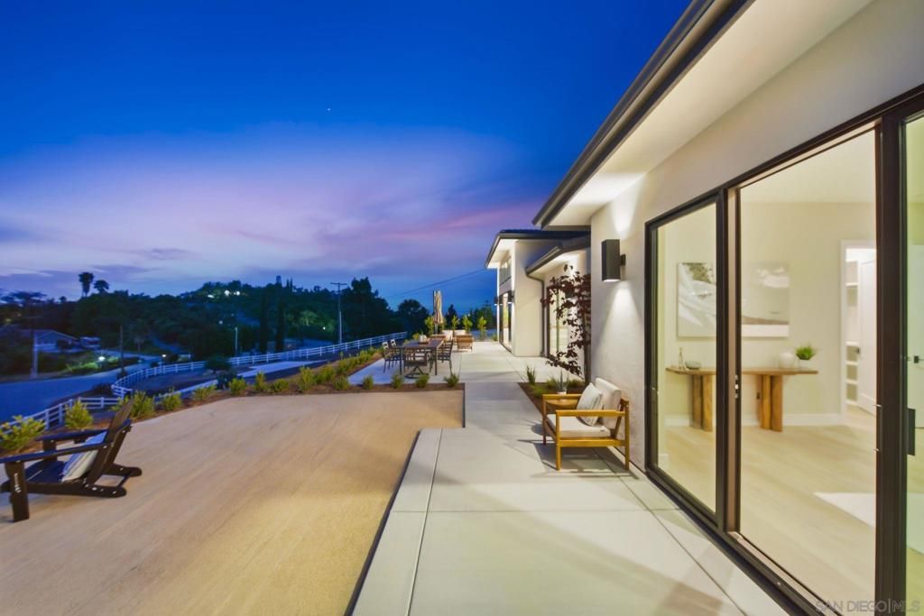 Image 72 of property listing at 3916 Citrus, Fallbrook, CA 92028