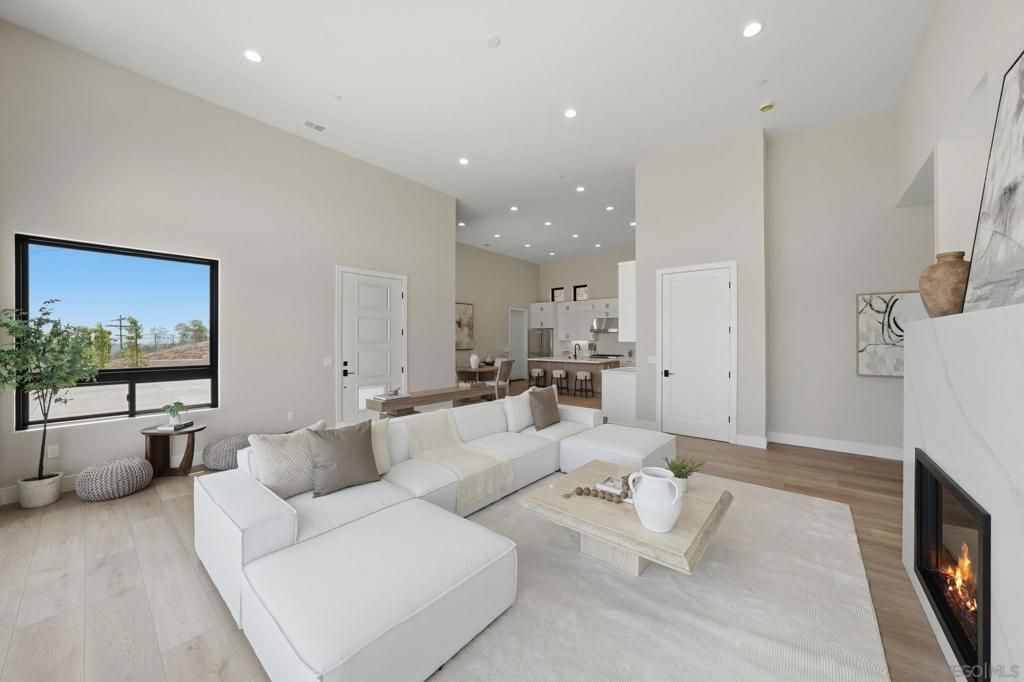 Image 8 of property listing at 3916 Citrus, Fallbrook, CA 92028