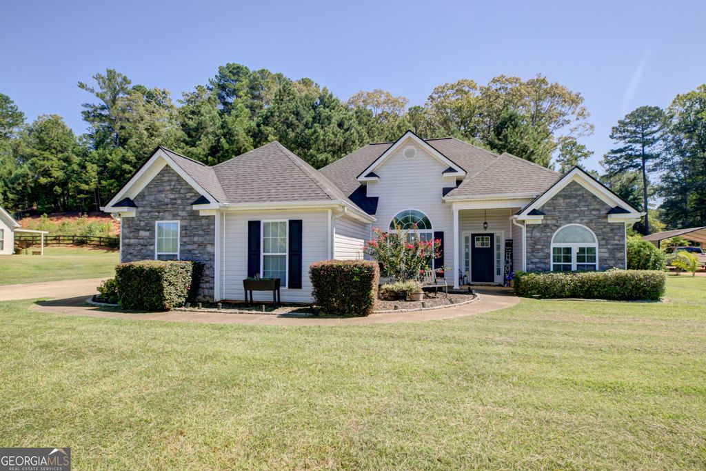 229 John Lovelace Road, Lagrange, GA 30241