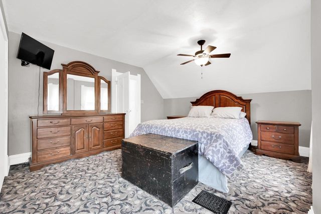 116 N Washington AVENUE, Waukesha, WI 53188