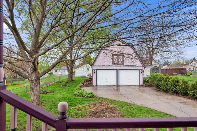116 N Washington AVENUE, Waukesha, WI 53188