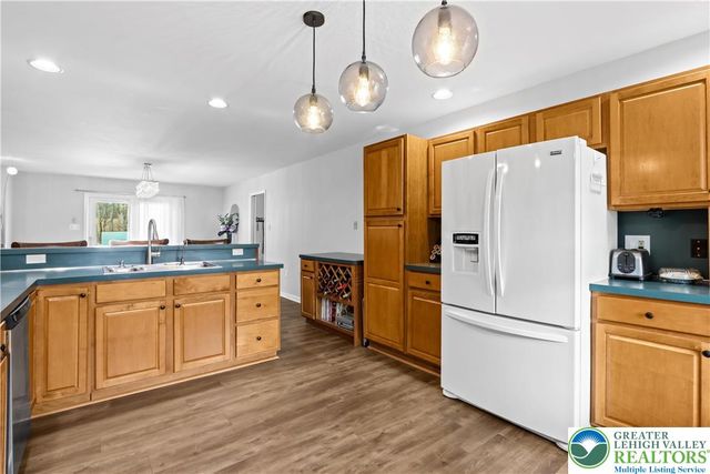 181 Lower Cherry Valley Road, Hamilton Twp, PA 18353