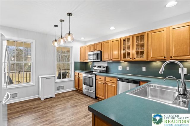 181 Lower Cherry Valley Road, Hamilton Twp, PA 18353