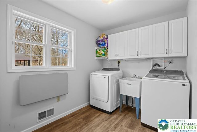 181 Lower Cherry Valley Road, Hamilton Twp, PA 18353