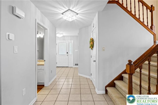 181 Lower Cherry Valley Road, Hamilton Twp, PA 18353