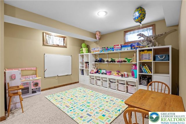 181 Lower Cherry Valley Road, Hamilton Twp, PA 18353