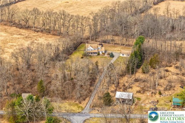 181 Lower Cherry Valley Road, Hamilton Twp, PA 18353