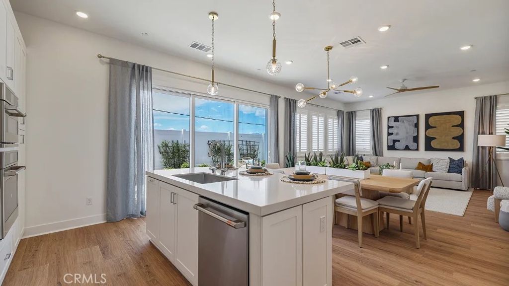 1212 Hinnen Avenue, Hacienda Heights, CA 91745