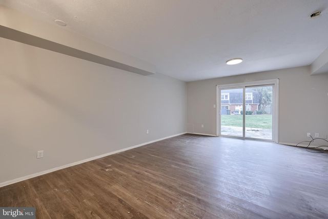 1754 DEVERS RD, York, PA 17404