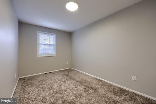 1754 DEVERS RD, York, PA 17404