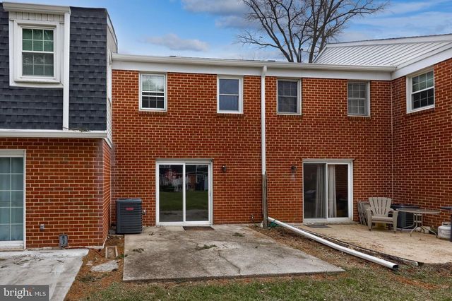 1754 DEVERS RD, York, PA 17404