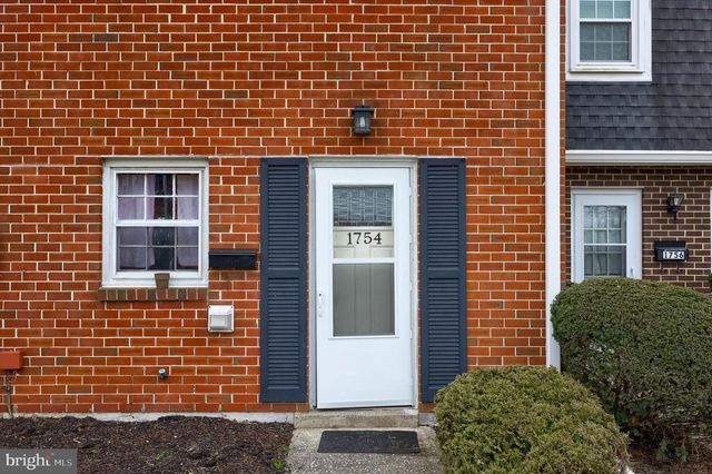 1754 DEVERS RD, York, PA 17404