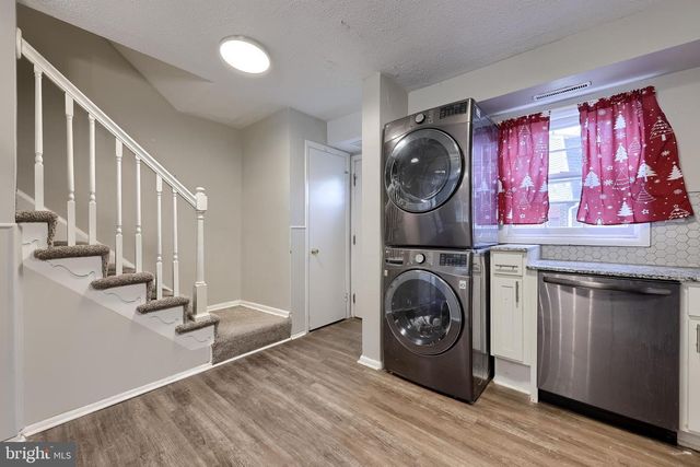 1754 DEVERS RD, York, PA 17404