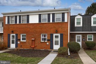1754 DEVERS RD, York, PA 17404